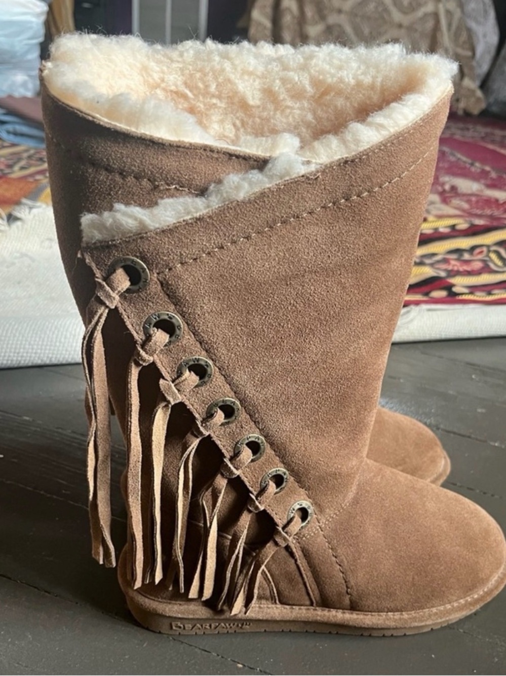Bear pawn Womens Brown Suede Fringe Winter Boots and Lining size 8